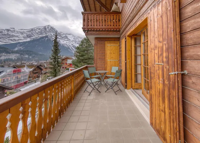 Centrally Located With Great Views And Terrace * Champéry