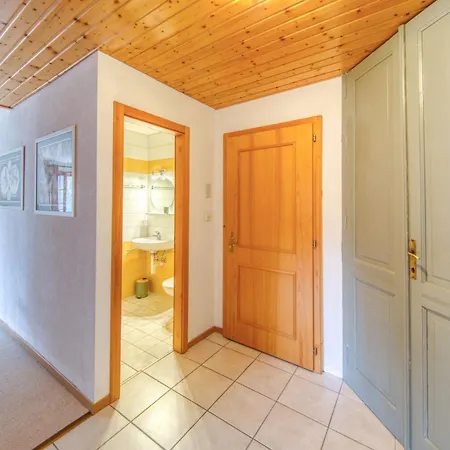 Centrally Located With Great Views And Terrace Champéry